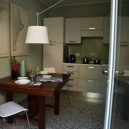 Casa Righetti Liguria, Three Indipendent In A 1924 Family With Garden, Together, Live Separately